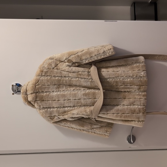 Juicy couture faux fur coat - Picture 4 of 8